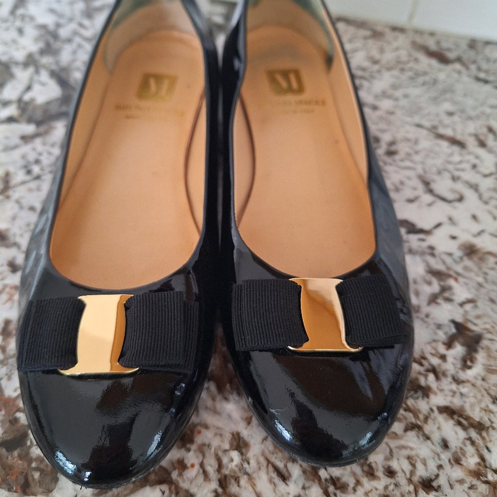 Bruno Magli Mina Black Patent Leather Round Toe Flats size 38.5